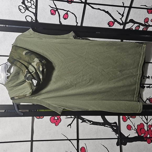 Ecko Green Camo Sleeveless Hoodie Size Medium - Picture 7 of 7
